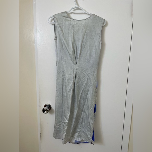Designer Scoop Neck Dress - Picture 2 of 3